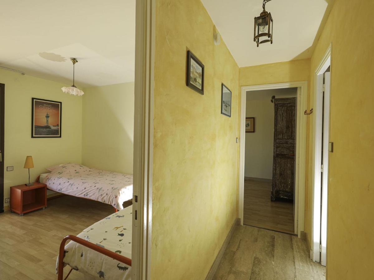 Bright Cottage In A Quiet Location, Near The Coast, シビリル エクステリア 写真
